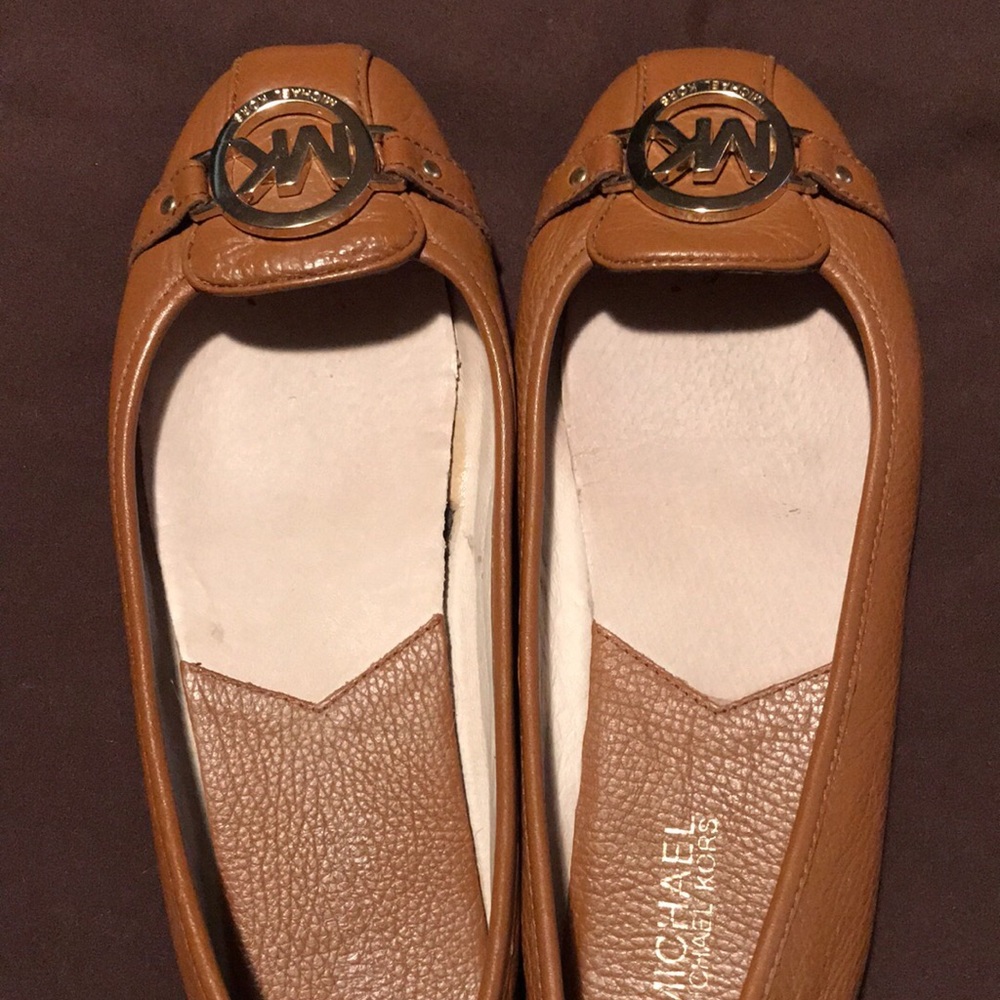 Michael Kors tan flats- size 8